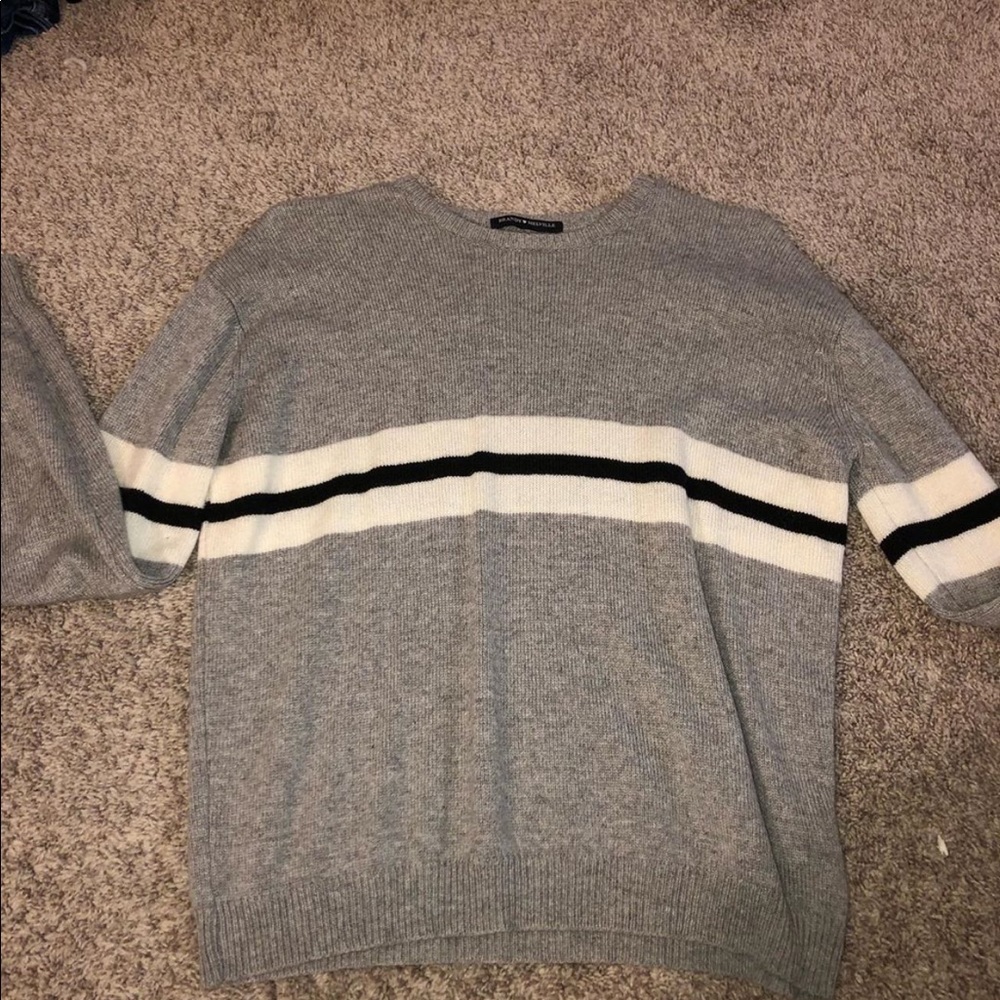 Brandy Melville sweater